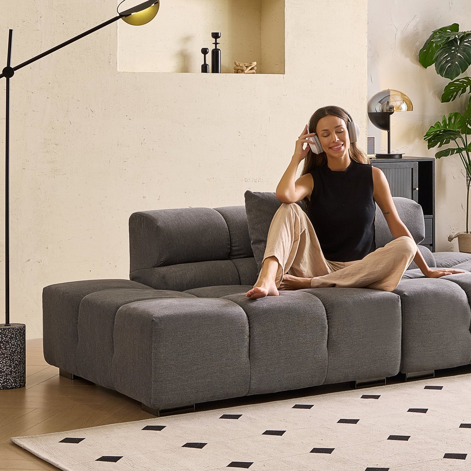 Sofa - Amora Sofa No Arms - MC - Mario Capasa