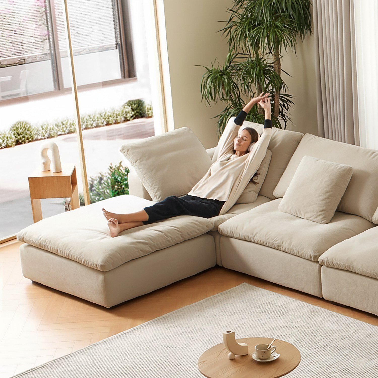 Tivoli Cloud Sectional