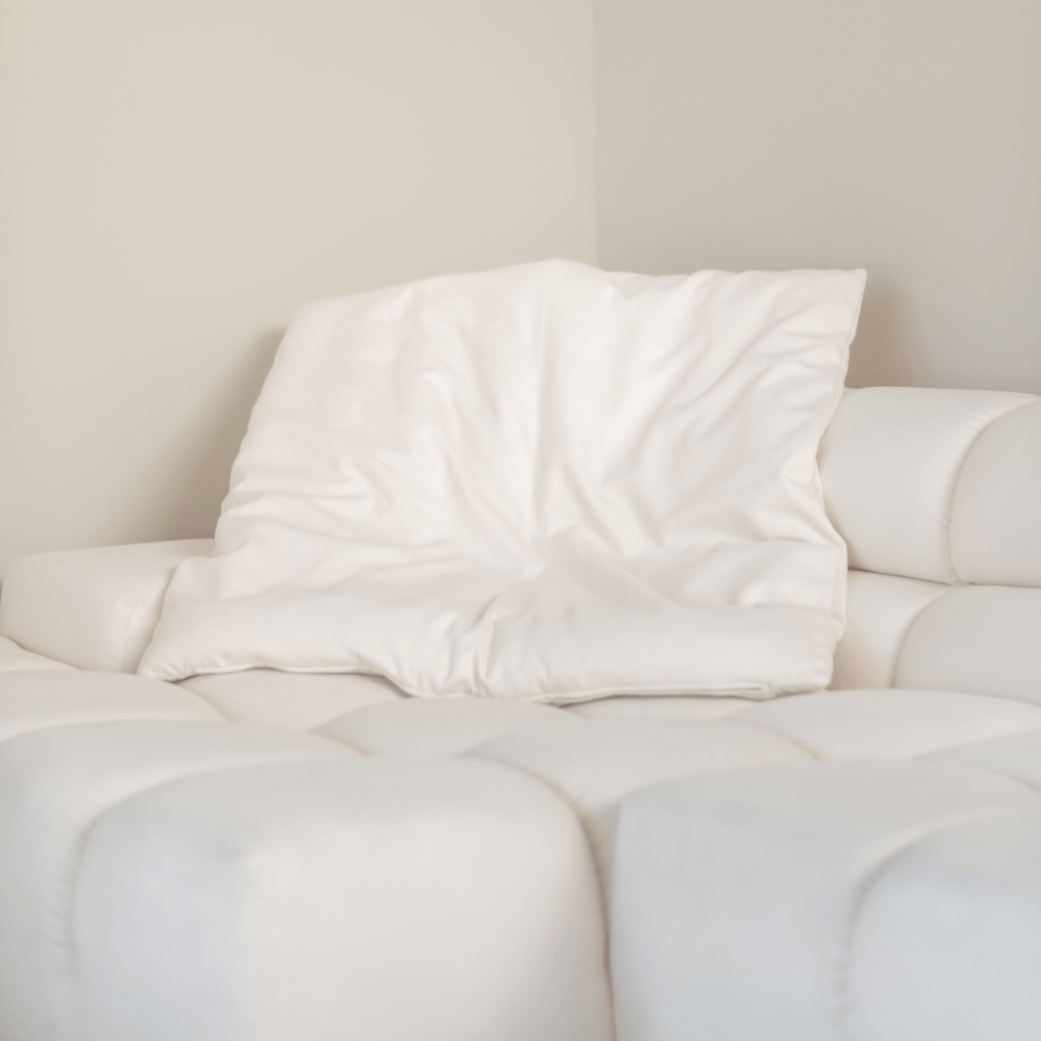  - The Amora Massive Cloud Pillow - MC - Mario Capasa