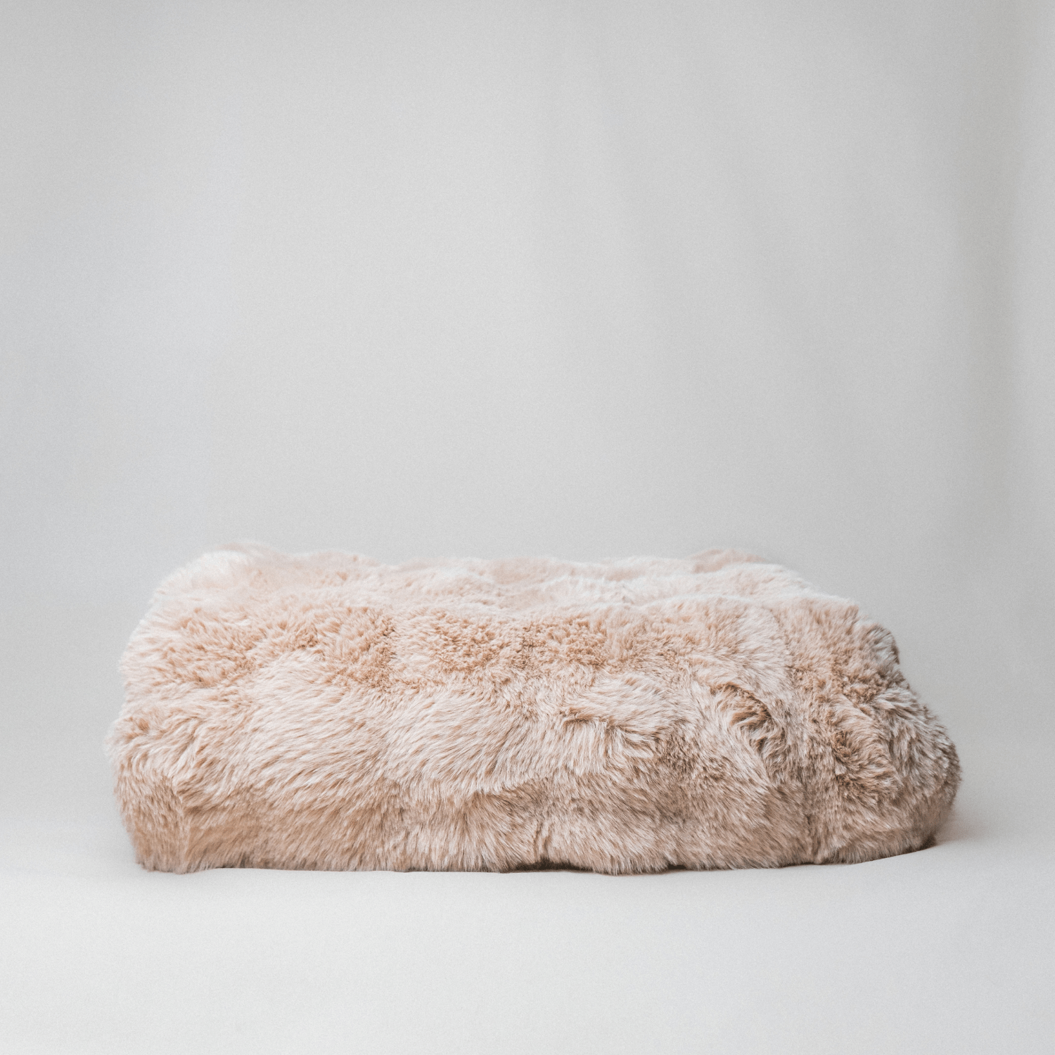 Accessory - Capasa Alpine Faux Fur Blanket - MC - Mario Capasa